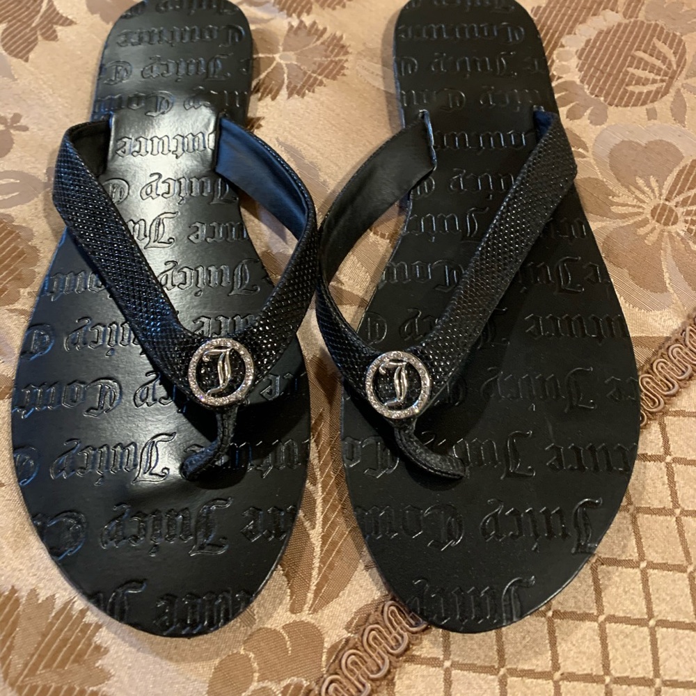 Juicy Couture Flip Flops - size 7